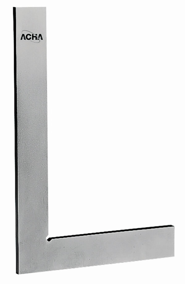 ESCUADRA MEDIC 500X330MM DIN87