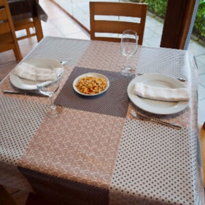 Mantelerías, hules, servilletas