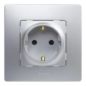 BASE ENCHUFE 2P+T EMP. PLATA S