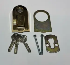 Protector de bombillo para puertas antiokupa