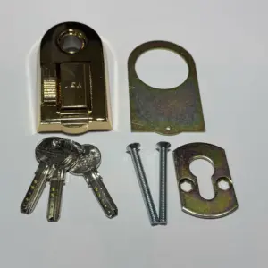 Protector de bombillo para puertas antiokupa
