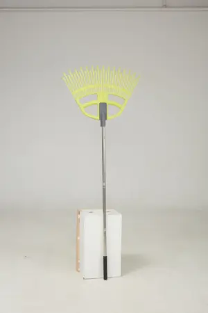 ESCOBA RECOGEHOJ. PP 3 EN 1